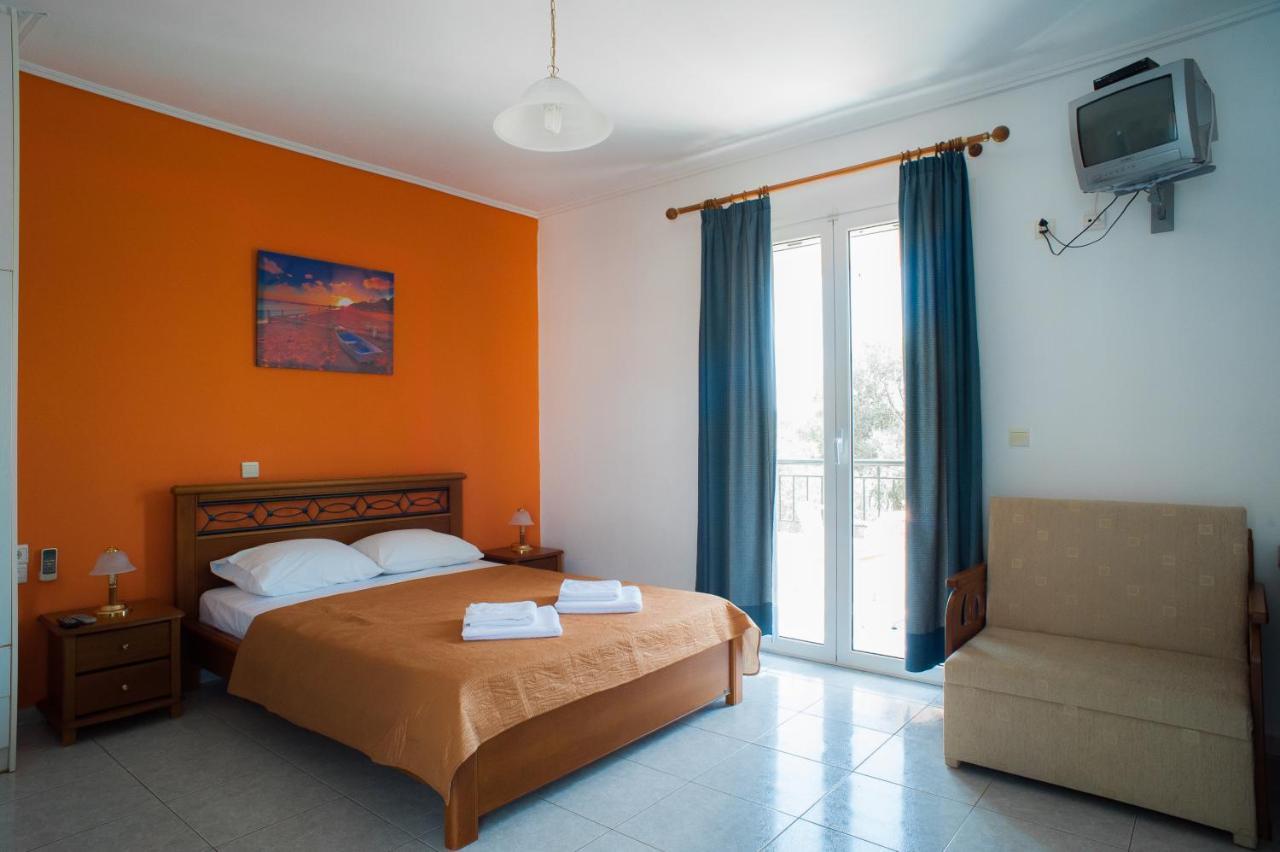 Marmaron Rooms Agiokampos  Ngoại thất bức ảnh