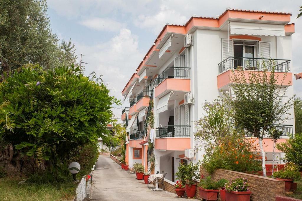 Marmaron Rooms Agiokampos  Ngoại thất bức ảnh