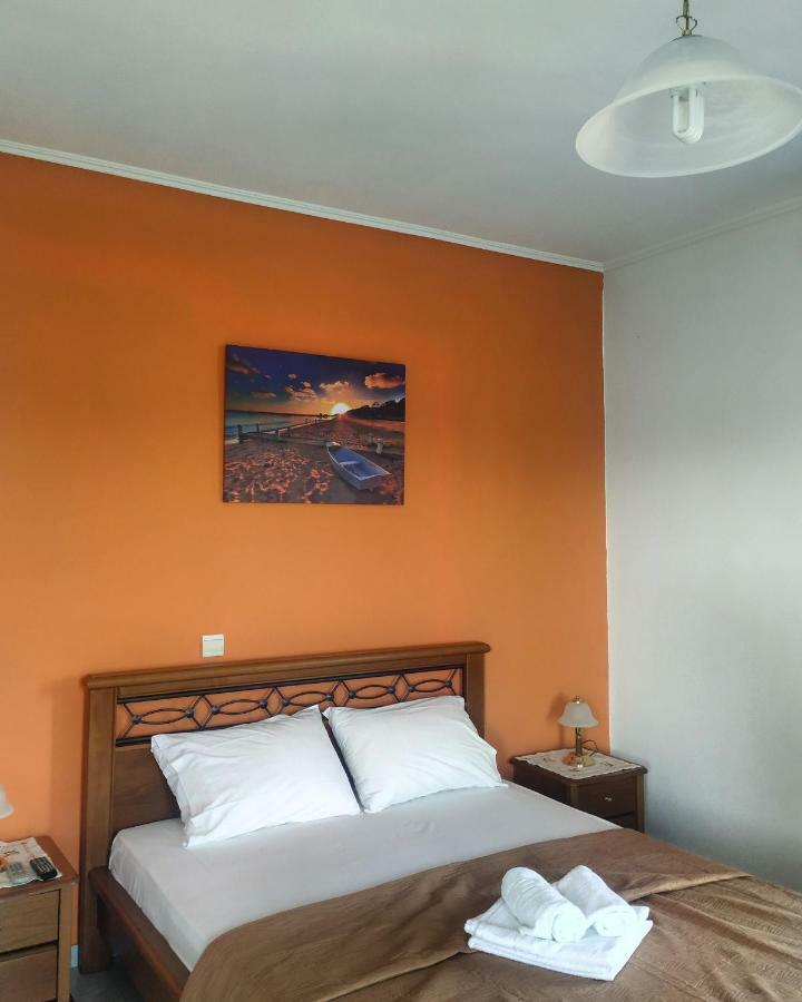 Marmaron Rooms Agiokampos  Ngoại thất bức ảnh