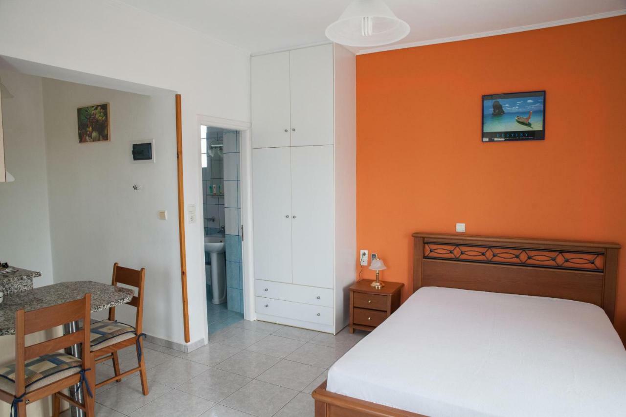 Marmaron Rooms Agiokampos  Ngoại thất bức ảnh